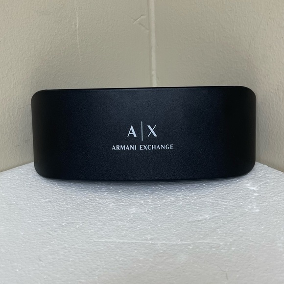 Armani Exchange Hard Cover Clam Shell Matte Black Glasses Case - Picture 1 of 3